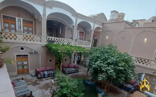 اقامتگاه بومگردی خانه نقلی کاشان