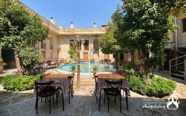 اقامت گاه  پنج دری